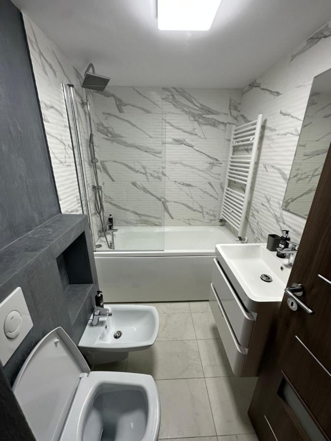 Page1 Ultracentral Apartament Targoviste Zewnętrze zdjęcie